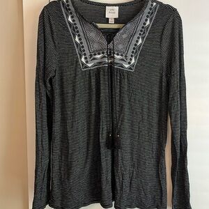 Knox Rose embroidered top